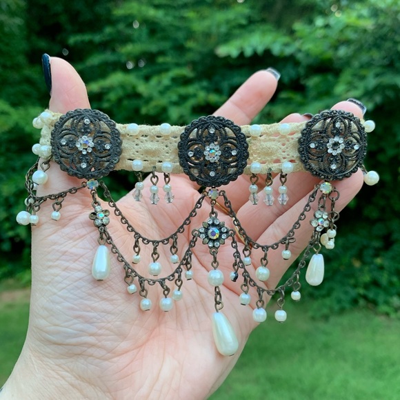 Crystal and Pearl Drape Arm Band - Picture 9 of 9